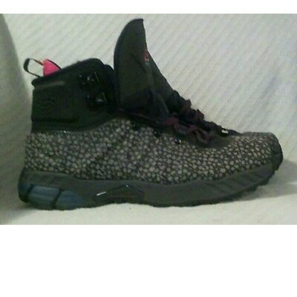 Act Nike zoom mw foamposite